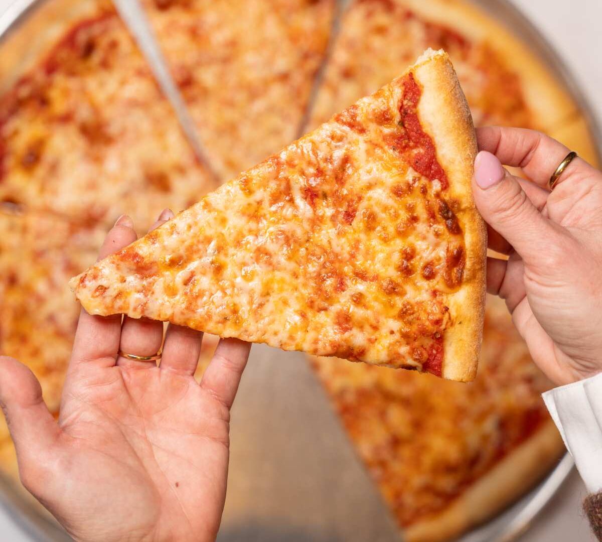 best cheese pizza near me,